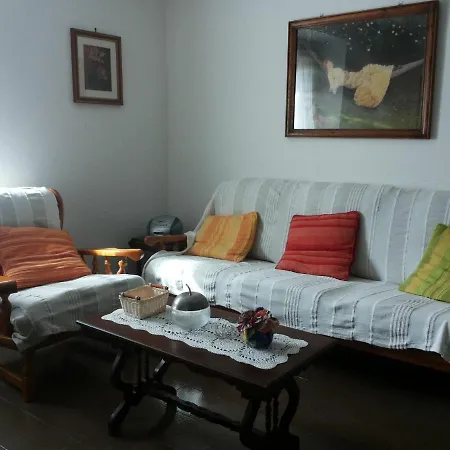 Дом отдыха Tuscany *